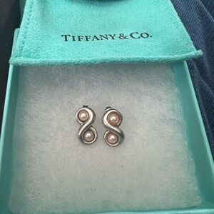 Tiffany & Co. Sterling Silver Infinity Pearl Stud Earrings - White